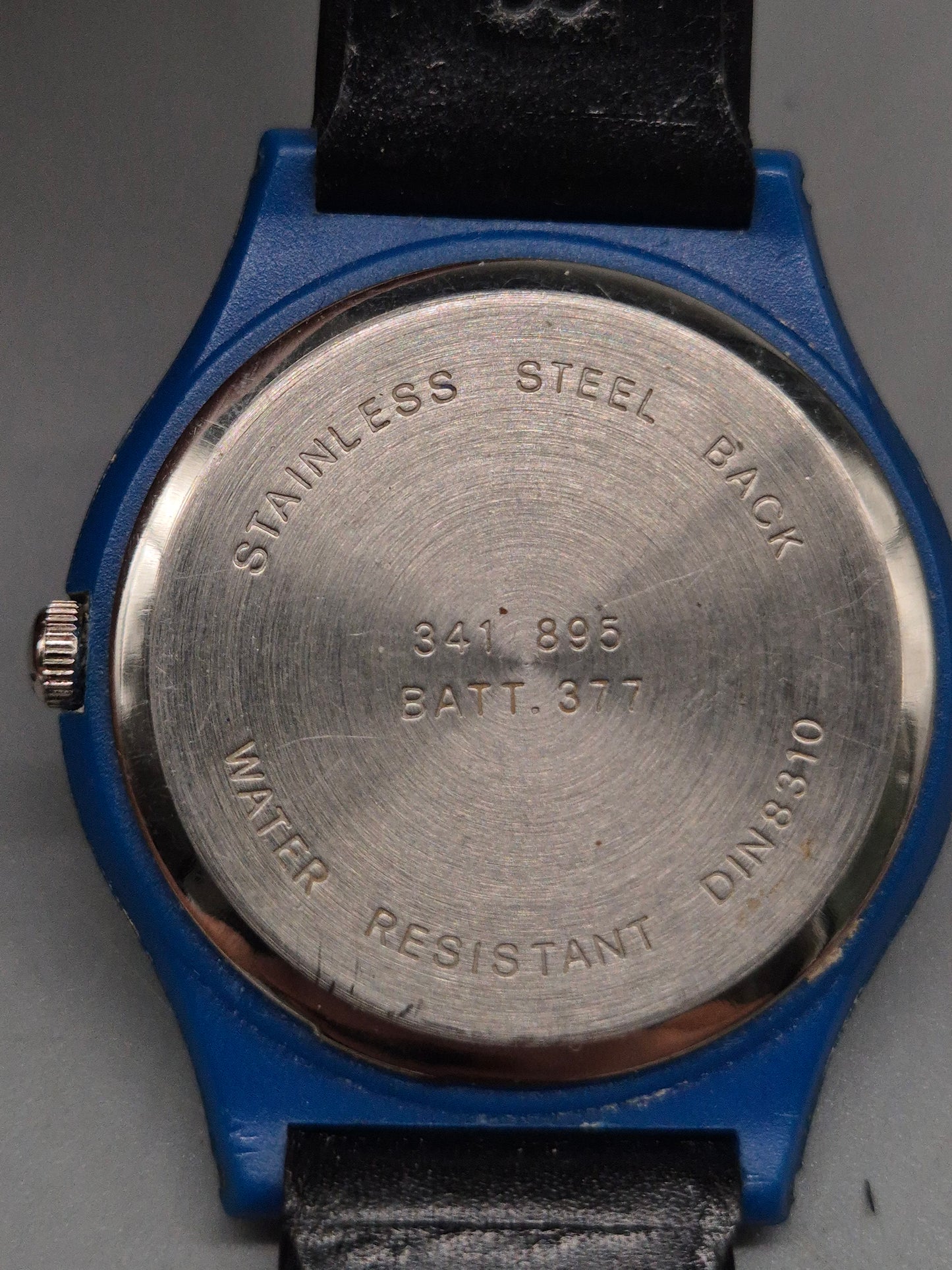 CMI Herren Uhr – Bunte Retro-Quarzuhr im Pop‑Design