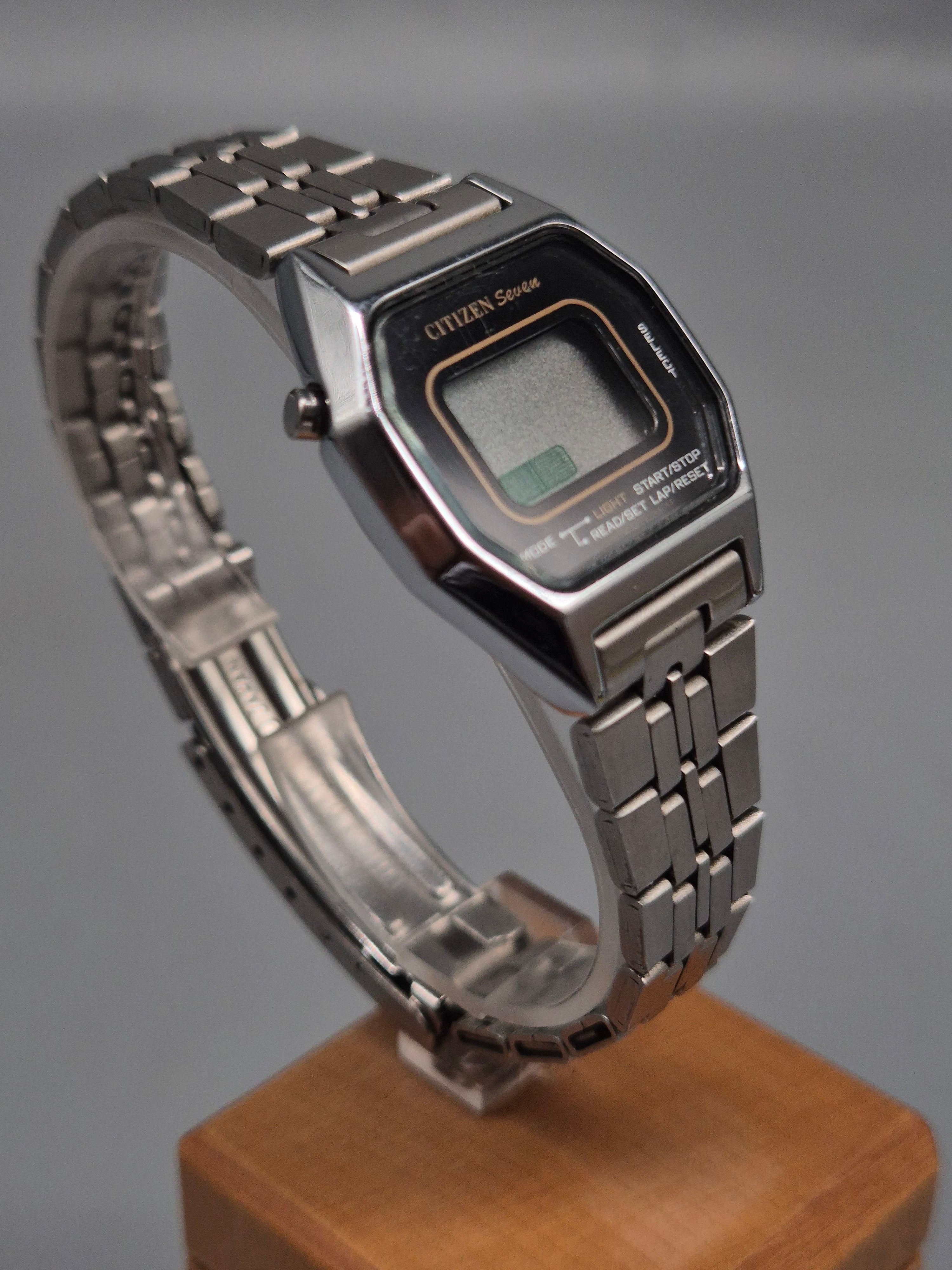 Citizen Seven Vintage Digital Uhr – Chronograph & Alarm