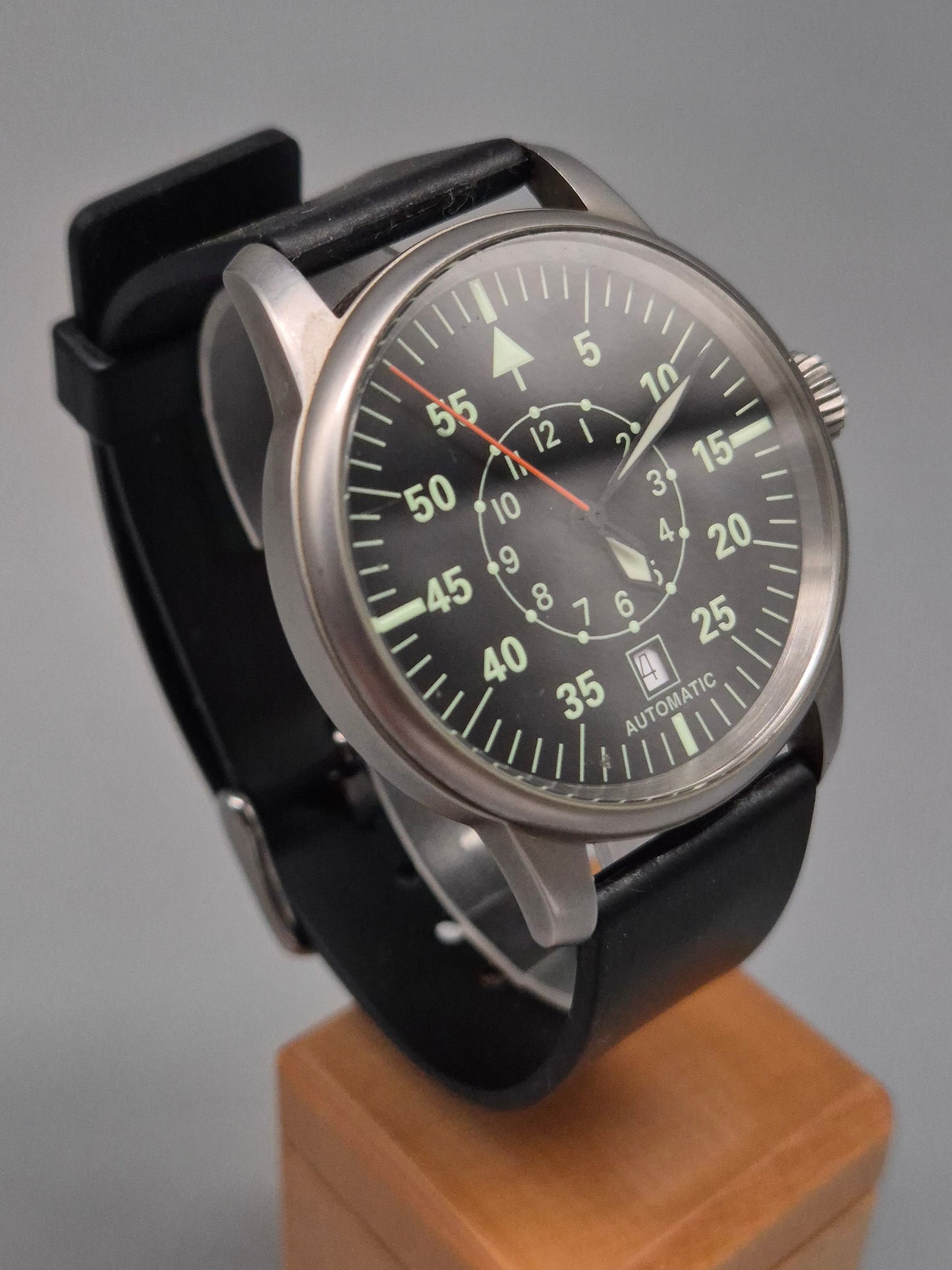 Flieger‑Stil Poljot Herren Uhr – Automatik mit Sichtboden & Datum