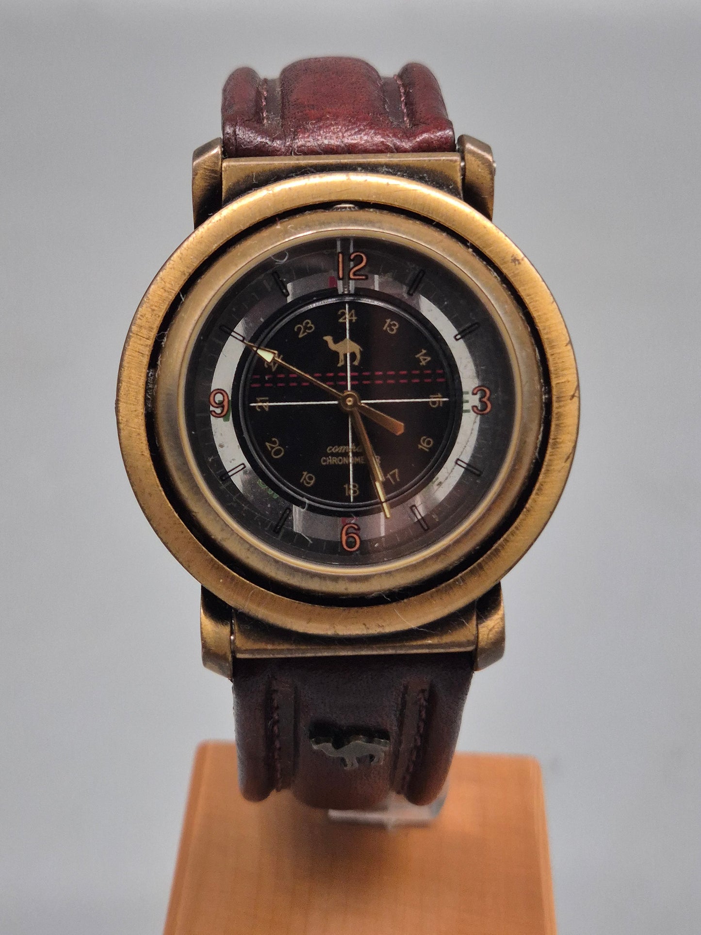 Camel Trophy Herren Uhr – Vintage Chronometer mit Kompass-Rückseite