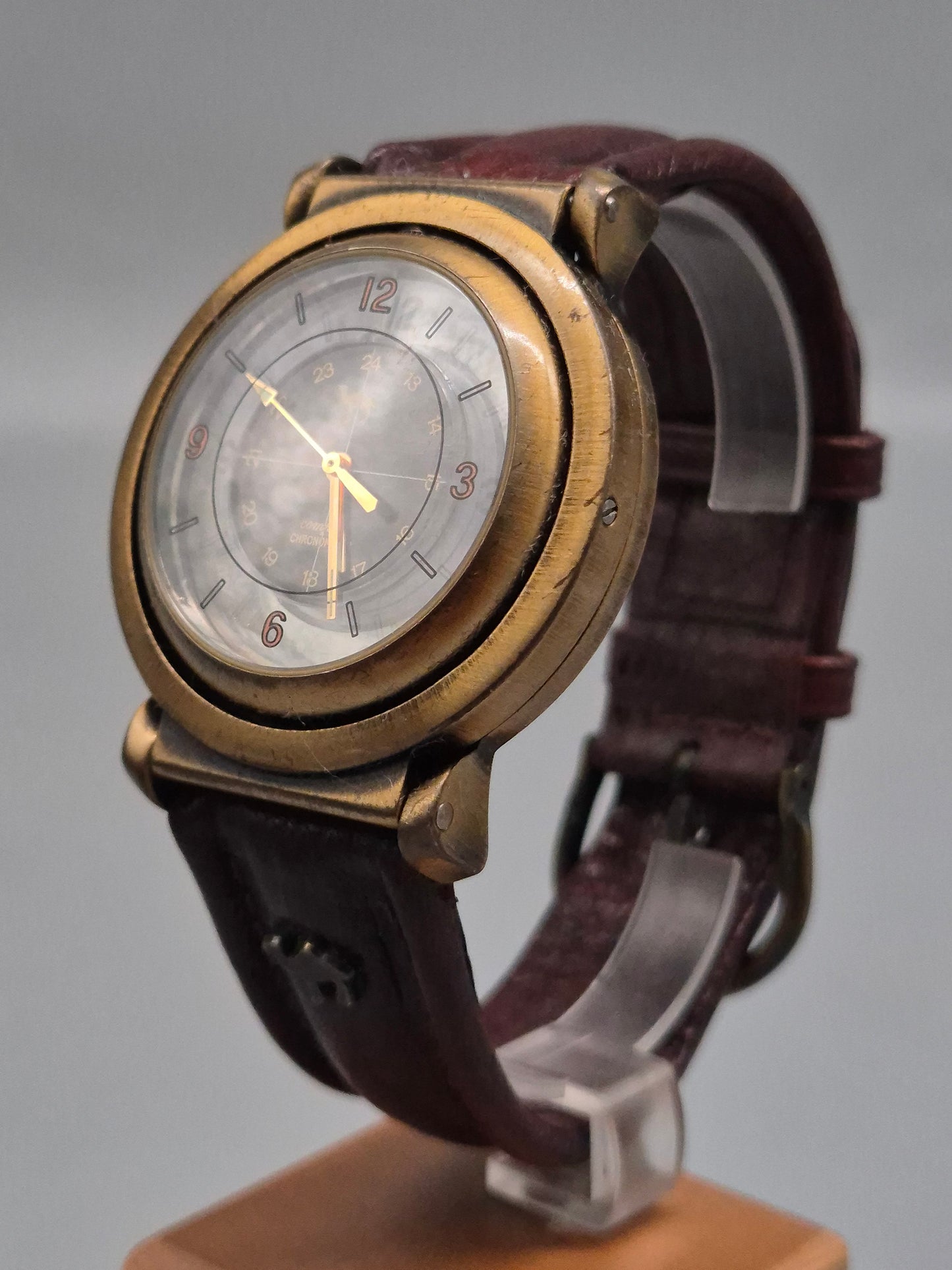 Camel Trophy Herren Uhr – Vintage Chronometer mit Kompass-Rückseite