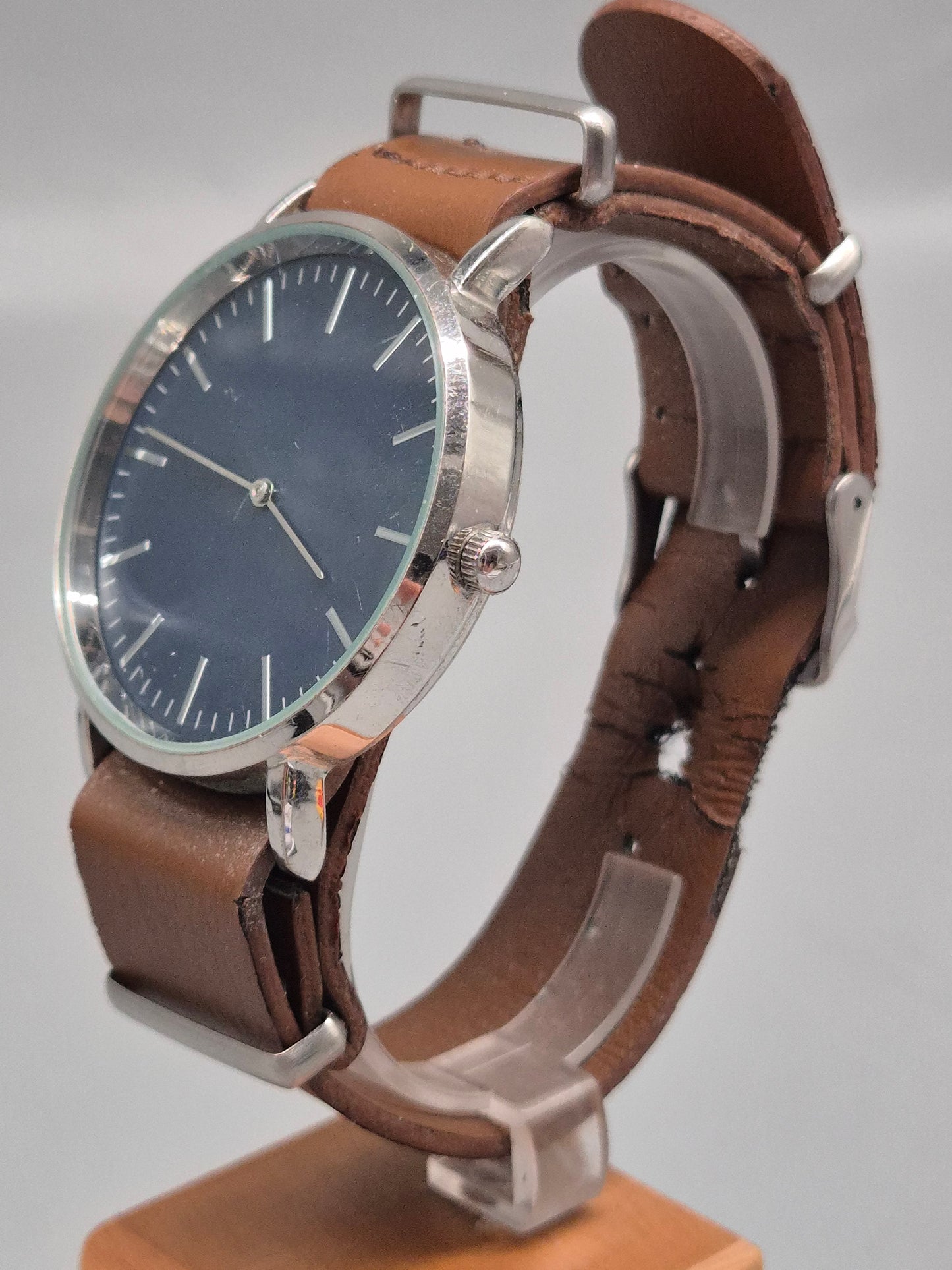 Krontaler Herren Uhr – Dunkelblaues Zifferblatt mit Lederarmband