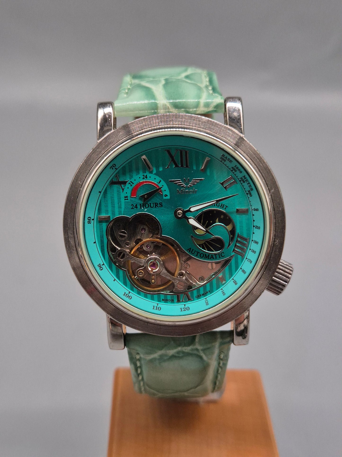 Minoir Herren Uhr – Automatik mit Sichtmechanik & Tag-Nacht-Anzeige