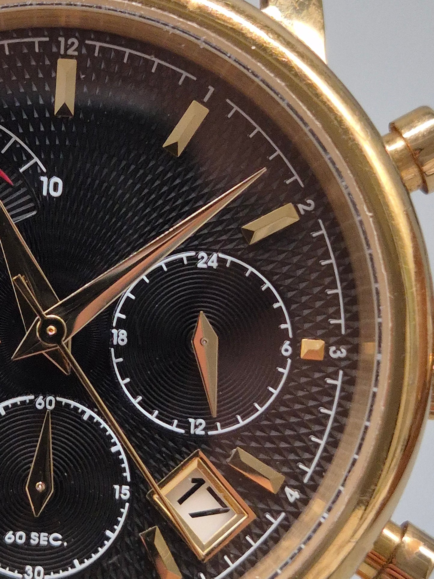 Astron Herren Uhr – Goldfarbene Quarzuhr mit Multifunktionsanzeige