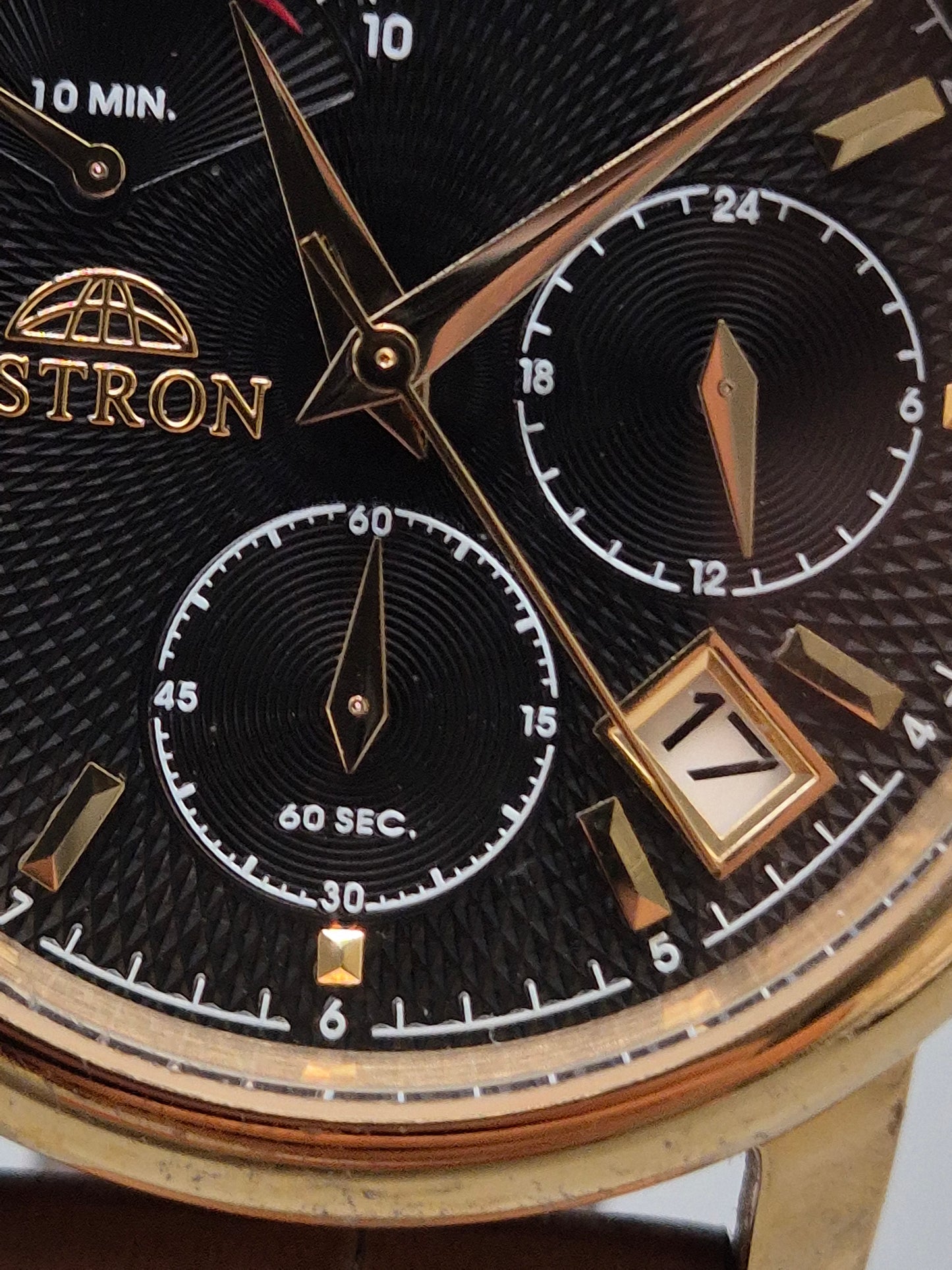 Astron Herren Uhr – Goldfarbene Quarzuhr mit Multifunktionsanzeige