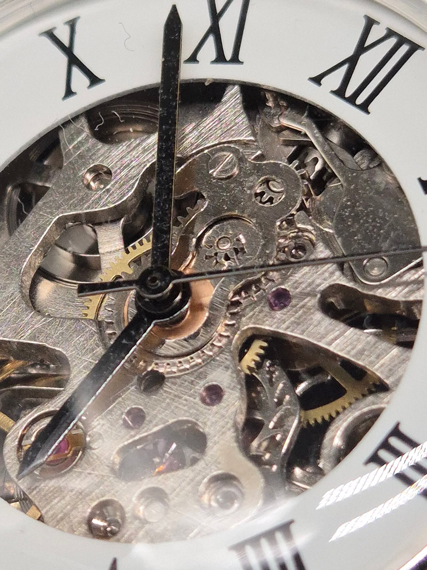 Silberne Skelett Taschenuhr – Offenes Werk & Dampflok-Motiv