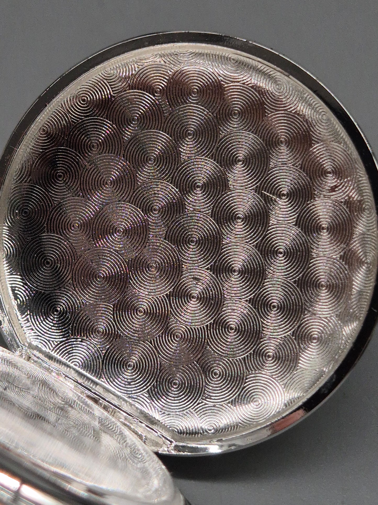 Silberne Skelett Taschenuhr – Offenes Werk & Dampflok-Motiv