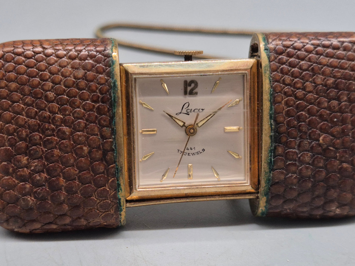 Antike Laco Damen Ketten‑Uhr – Vintage 17 Jewels im Lepidolite‑Schuber