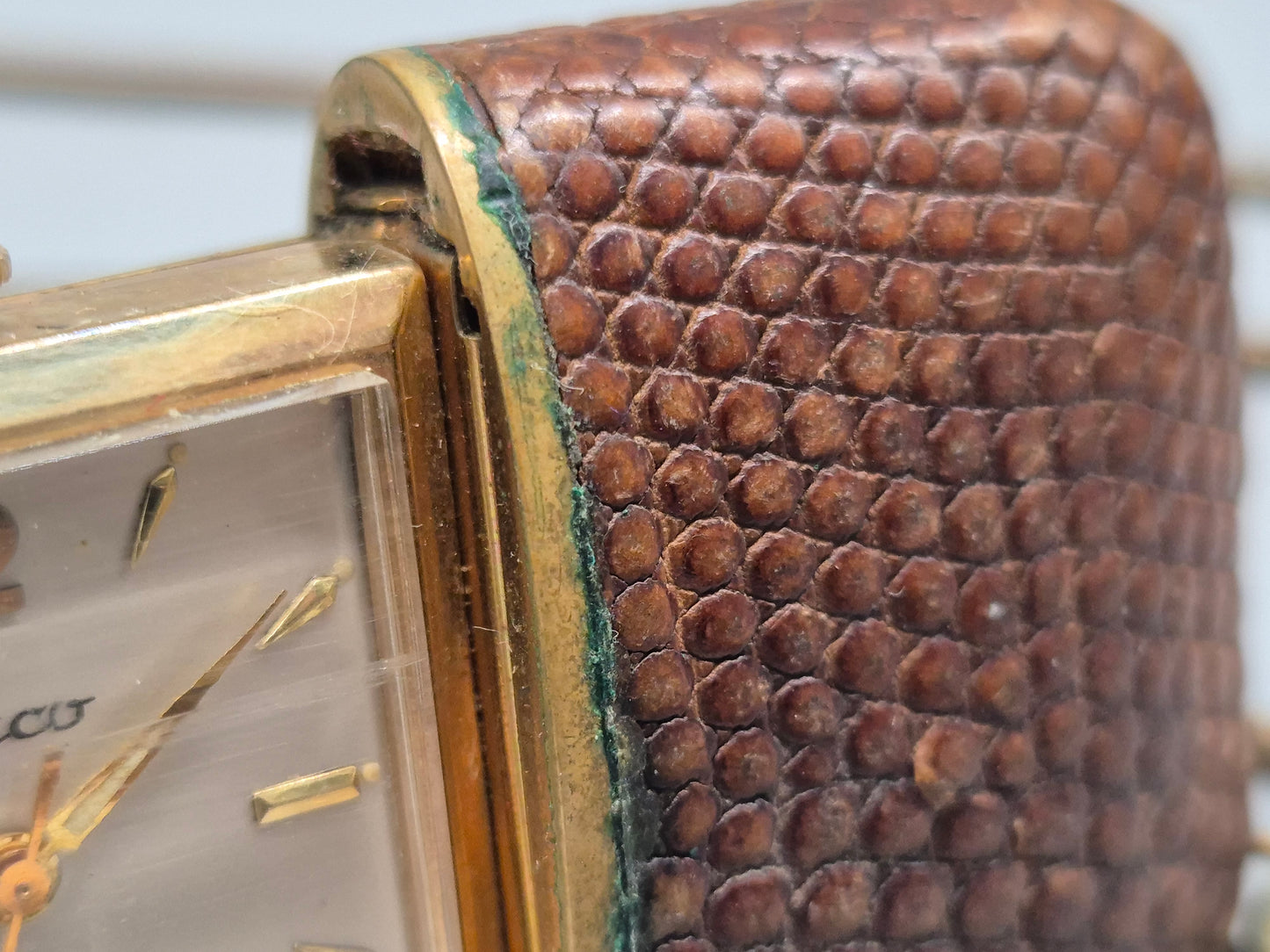 Antike Laco Damen Ketten‑Uhr – Vintage 17 Jewels im Lepidolite‑Schuber