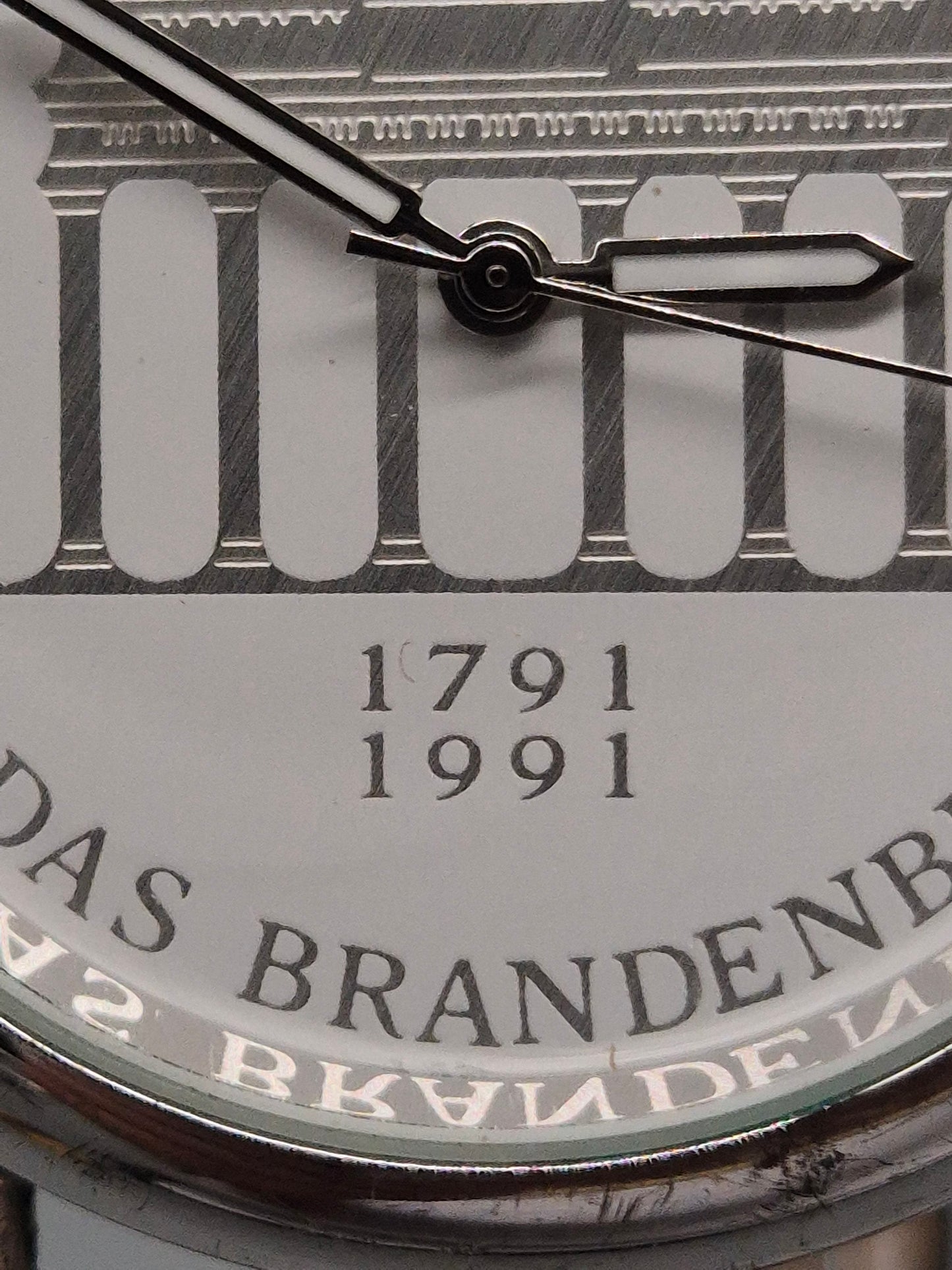 Brandenburger Tor Gedenk Uhr – Symbol deutscher Einheit (1791–1991)