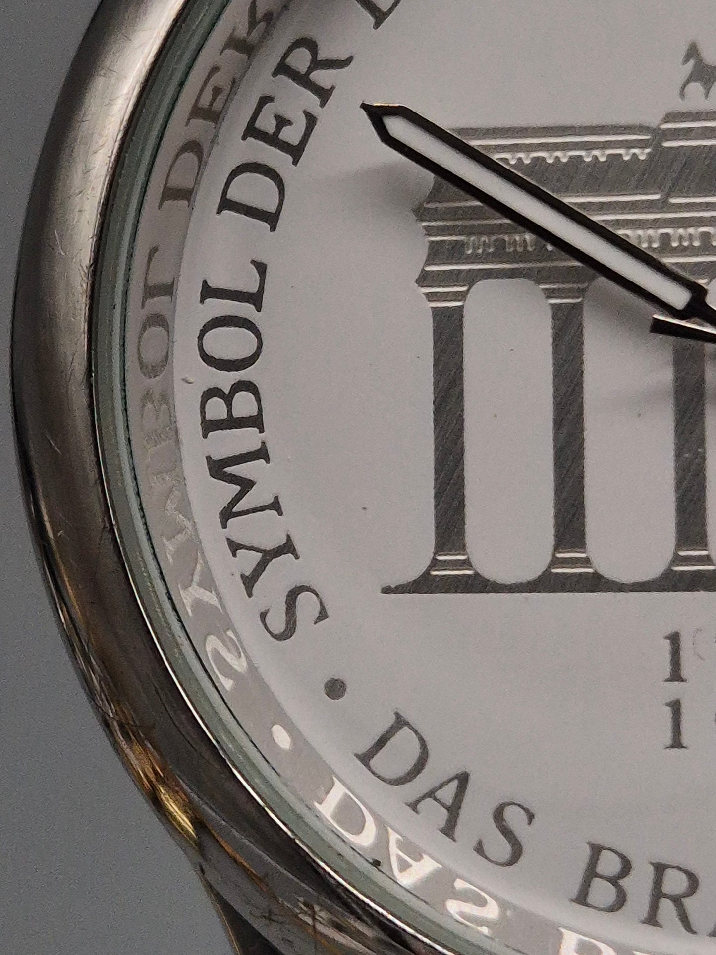 Brandenburger Tor Gedenk Uhr – Symbol deutscher Einheit (1791–1991)