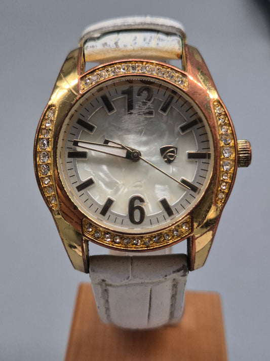 OWIM Damen Uhr – Goldoptik mit Strass und Perlmutt-Zifferblatt