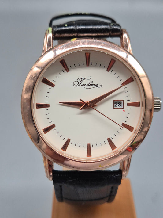Tardima Herren Uhr – Roségoldenes Gehäuse mit Echtlederarmband