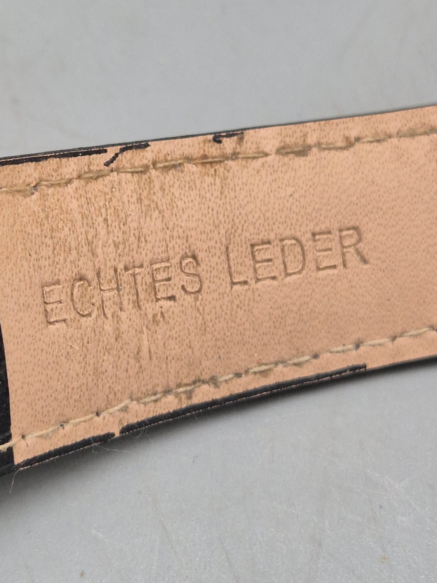 Tardima Herren Uhr – Roségoldenes Gehäuse mit Echtlederarmband