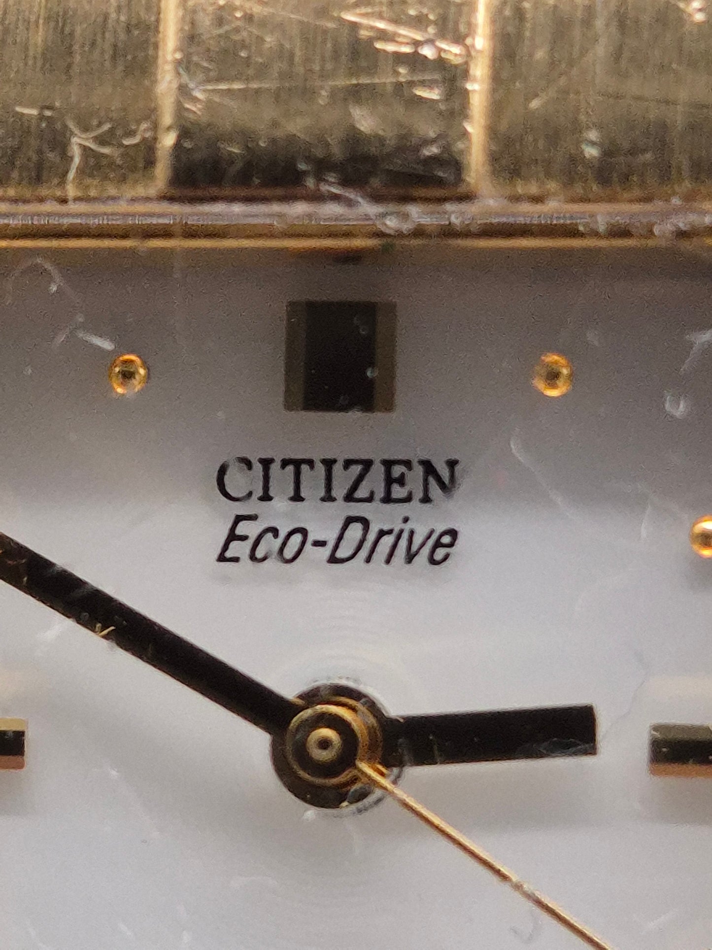 Citizen Eco‑Drive Damen Uhr – Quadratisches Gold‑Design