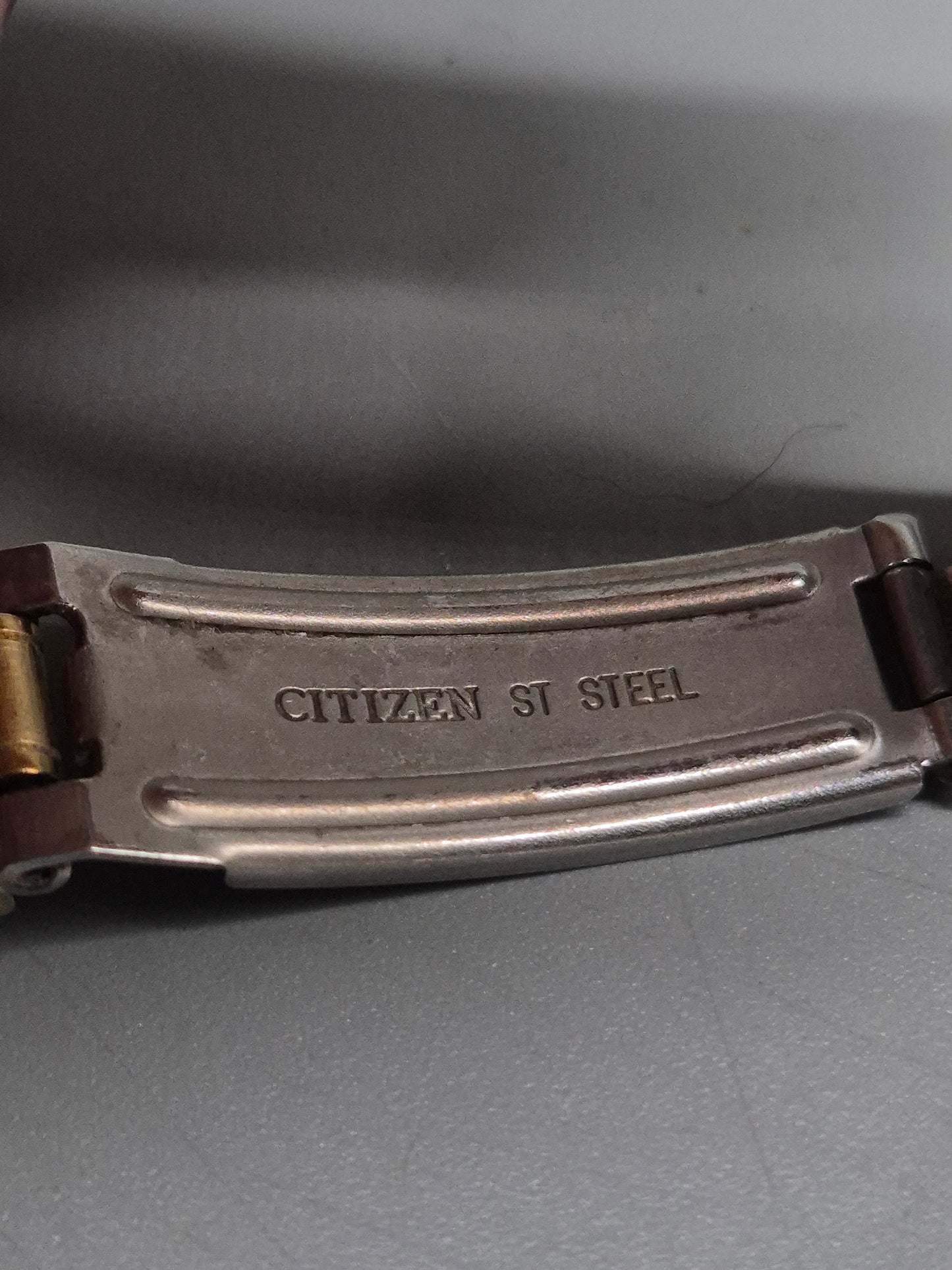 Citizen Eco‑Drive Damen Uhr – Quadratisches Gold‑Design