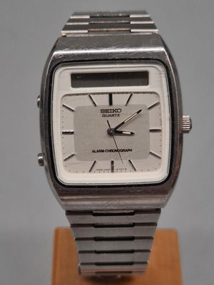 Seiko Quartz Alarm‑Chronograph Herren Uhr – Rechteckiges Stahl‑Design