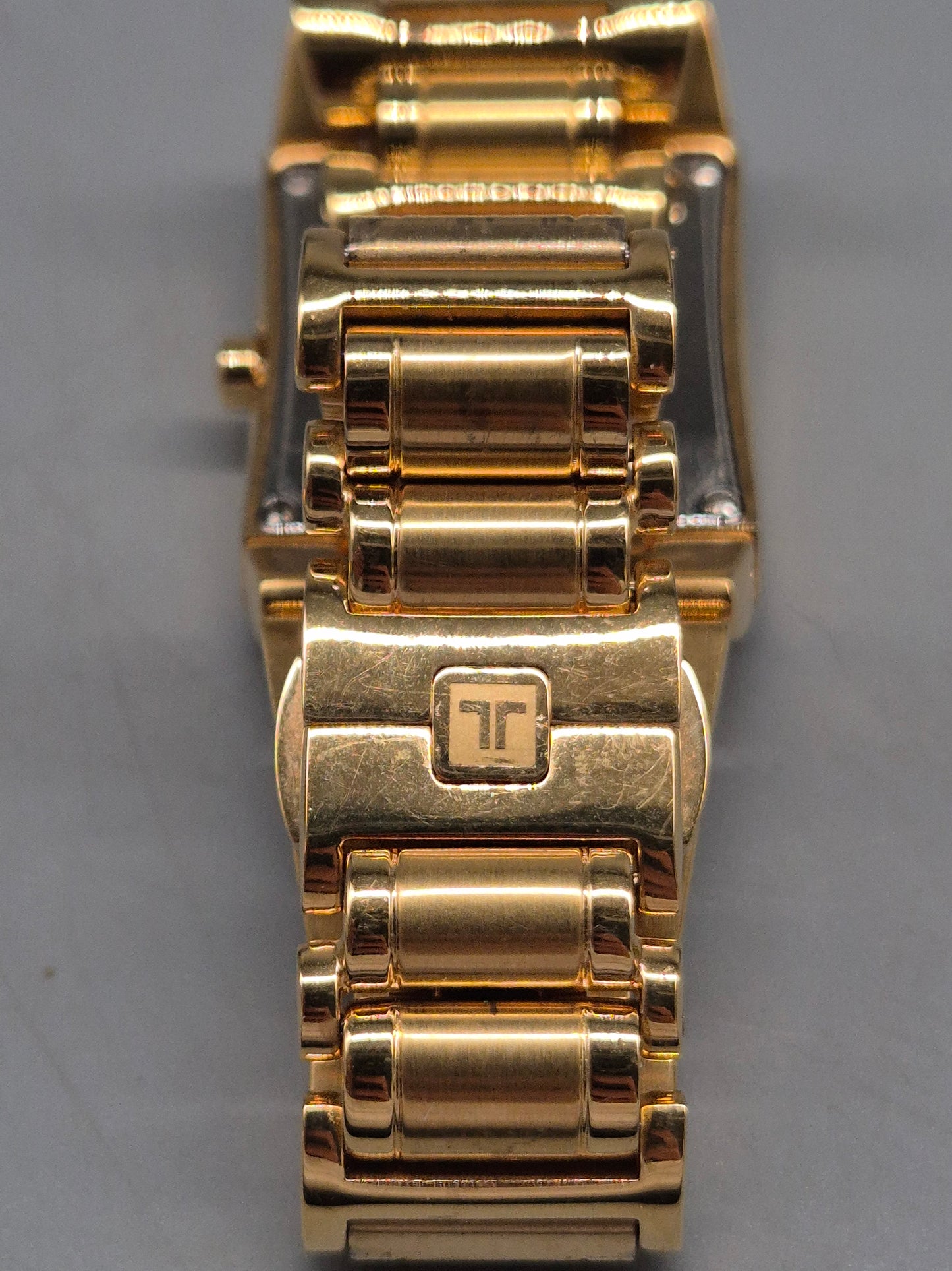 Jacques Lemans Geneve Damen Uhr – Quadratischer Gold‑Look mit Saphirglas