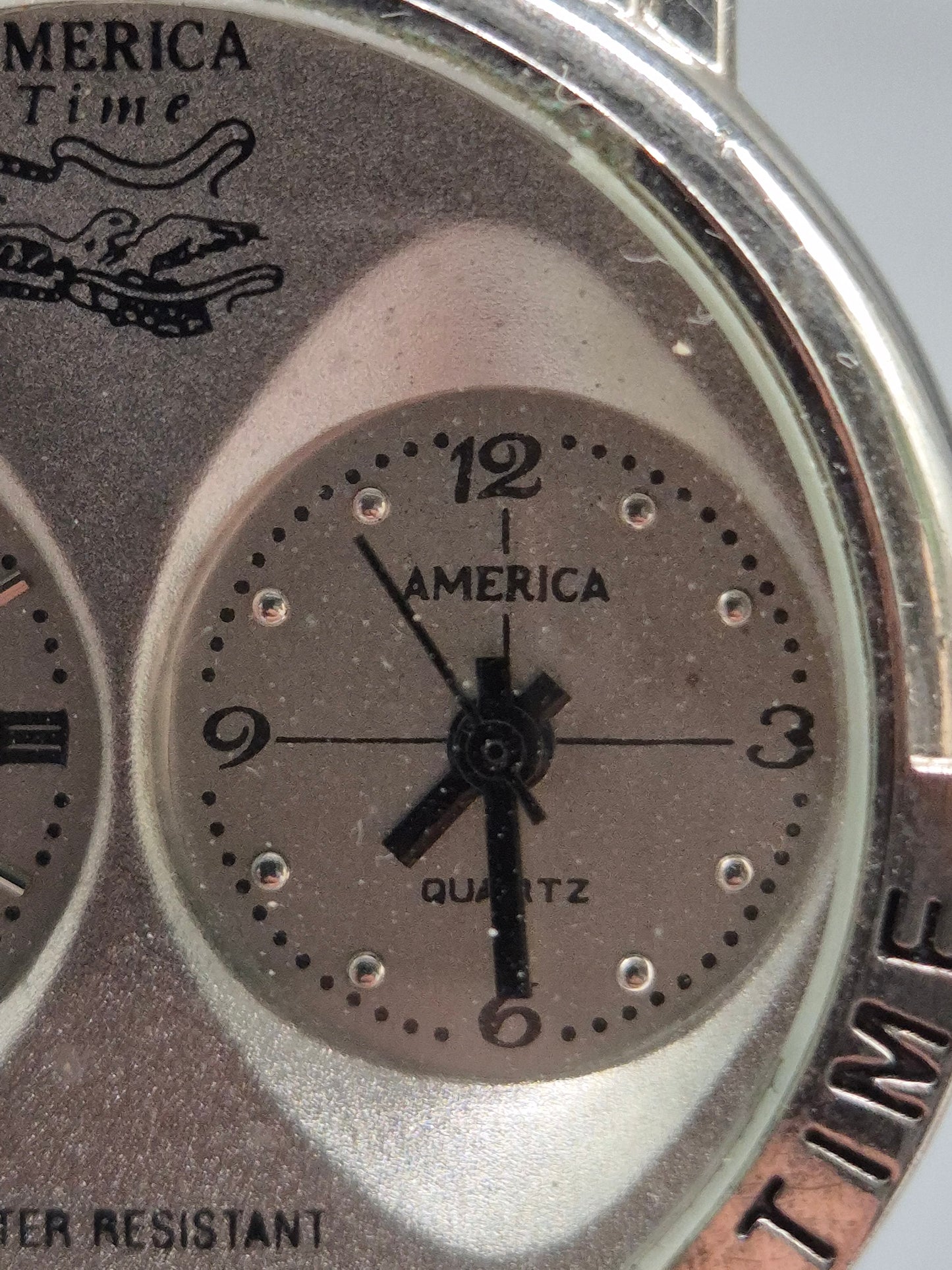 America Time Herren Uhr – Dualzeit mit Edelstahlband