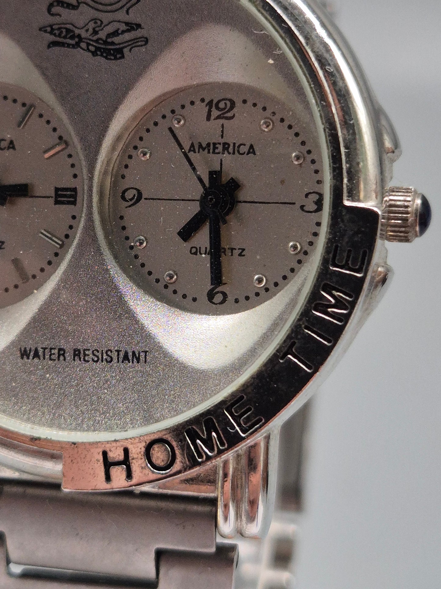 America Time Herren Uhr – Dualzeit mit Edelstahlband