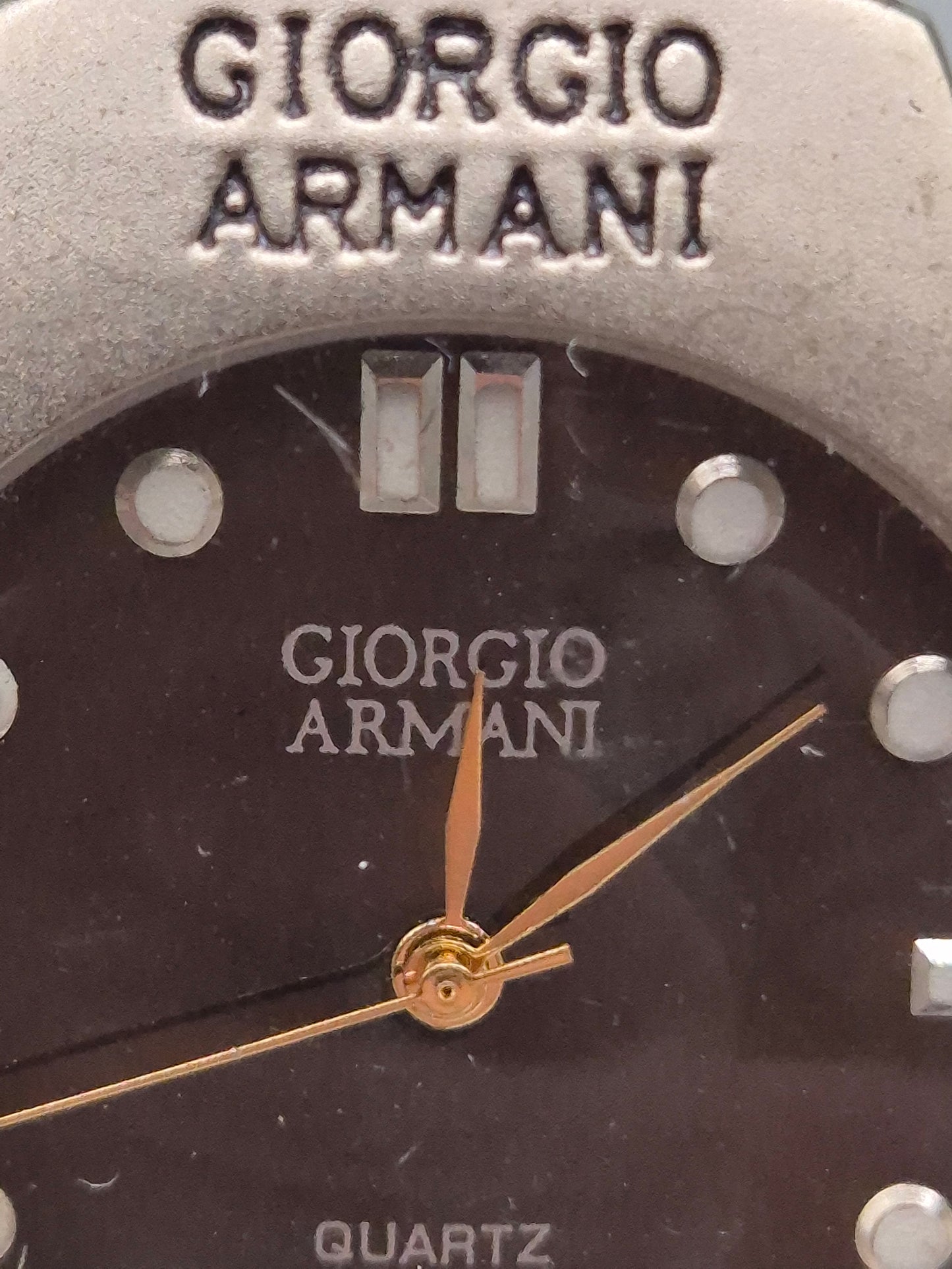 Giorgio Armani Herren Uhr – Edelstahl mit schwarzem Zifferblatt
