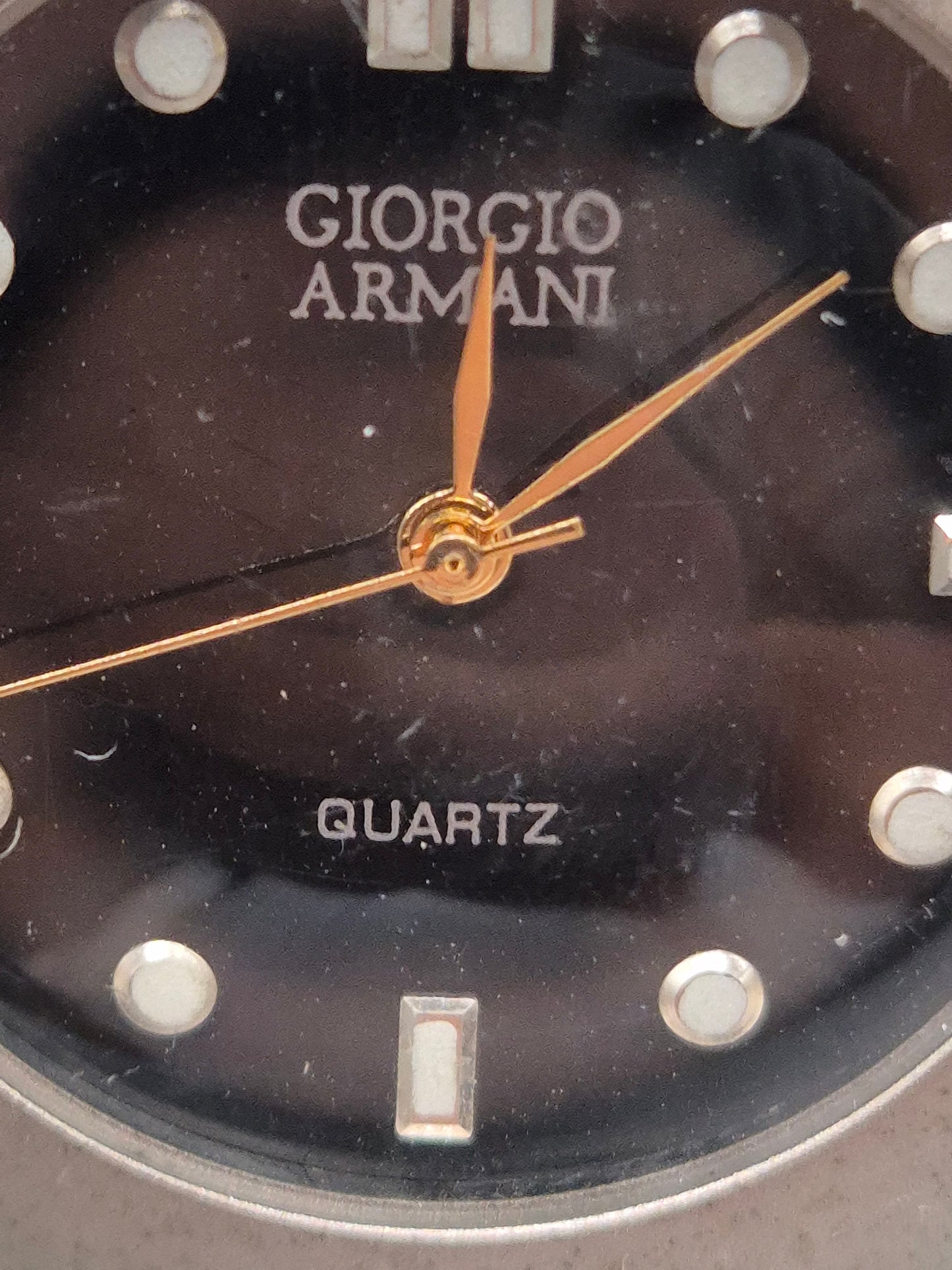 Giorgio Armani Herren Uhr – Edelstahl mit schwarzem Zifferblatt
