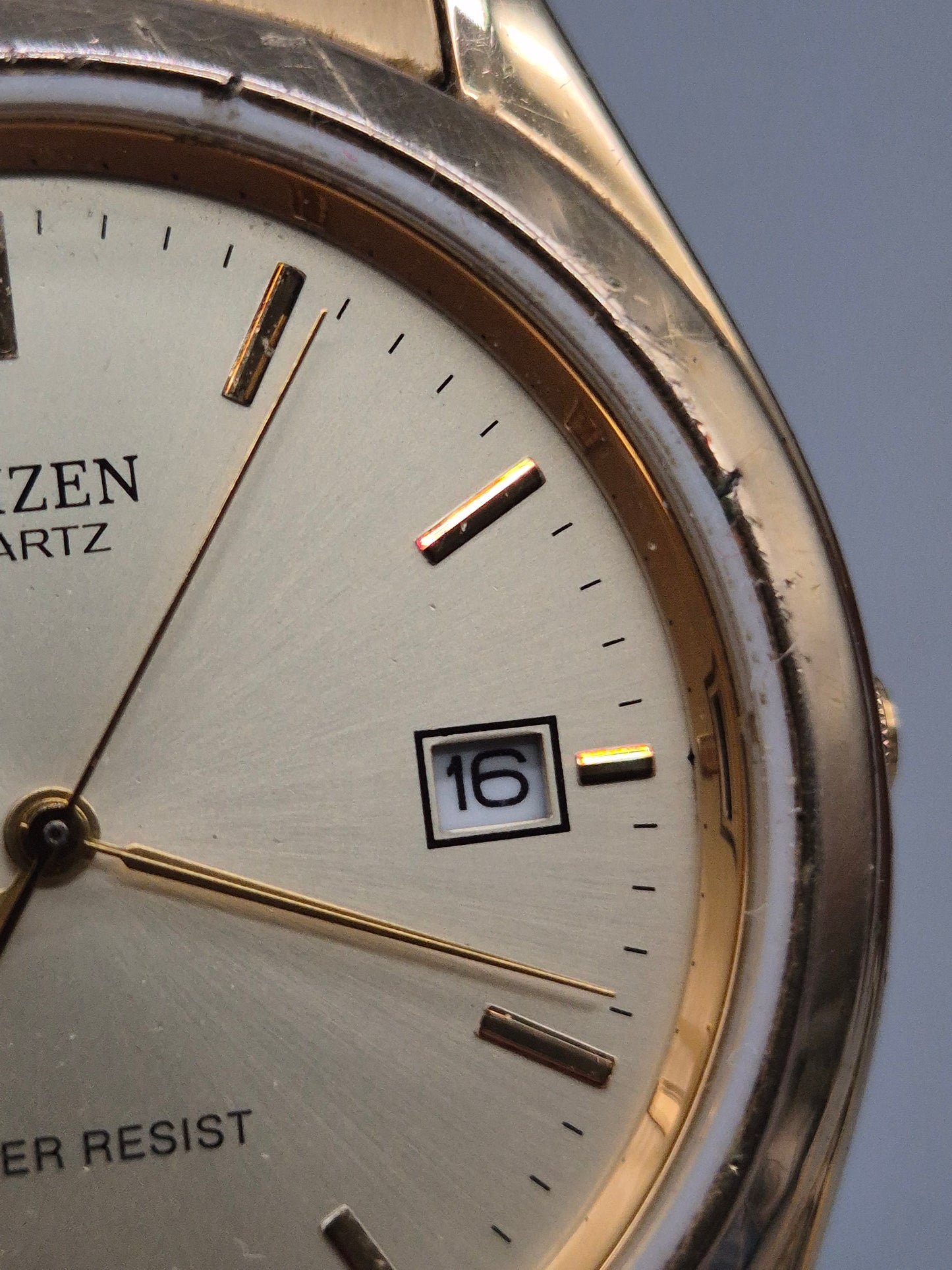 Citizen Herren Uhr – Gold‑Tone Quarz mit Datum, Vintage 5510er Serie