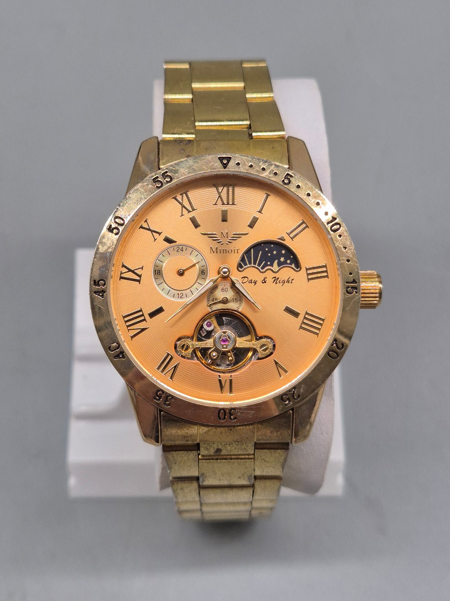 Goldfarbene Minoir Herren Uhr – Automatik mit Tag‑Nacht-Anzeige