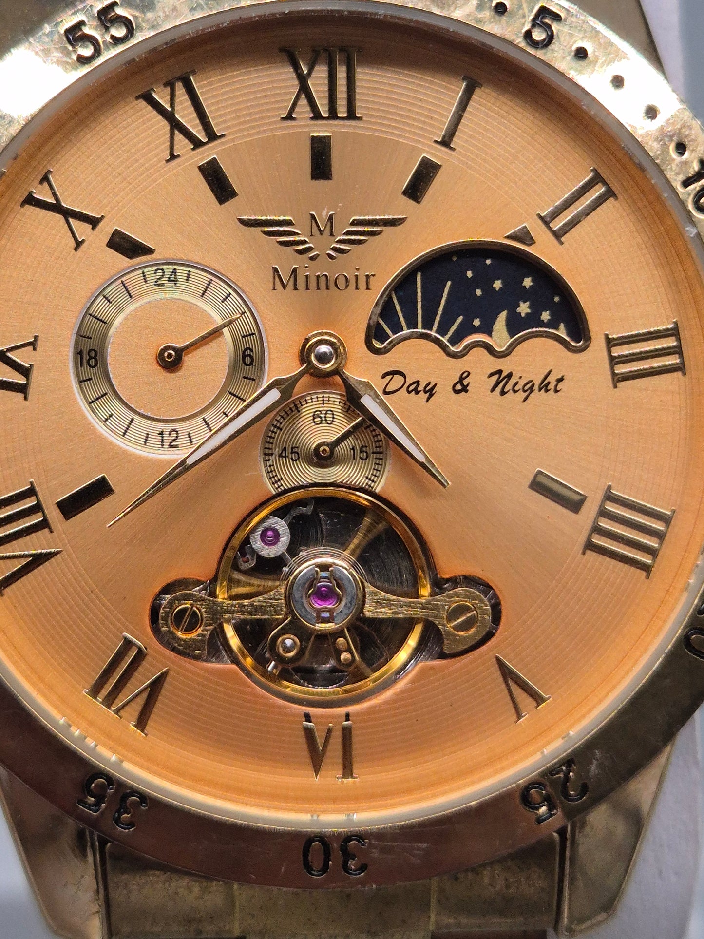 Goldfarbene Minoir Herren Uhr – Automatik mit Tag‑Nacht-Anzeige