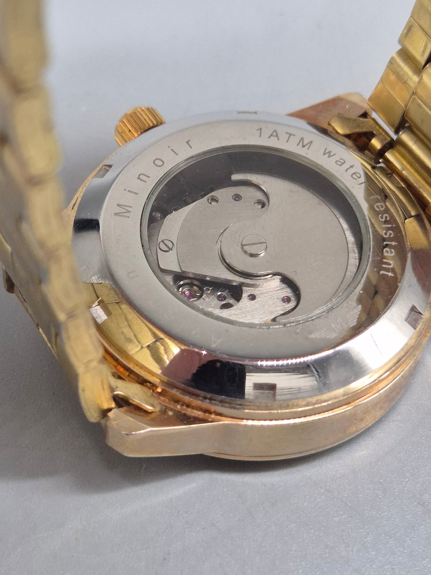 Goldfarbene Minoir Herren Uhr – Automatik mit Tag‑Nacht-Anzeige