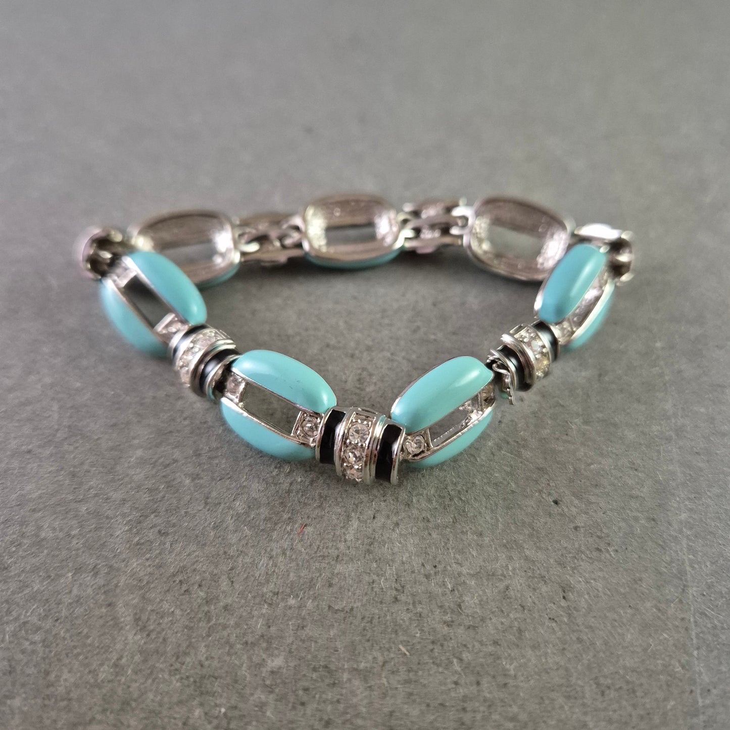 Elegantes Silberfarben Armband mit türkisfarbenen Elementen