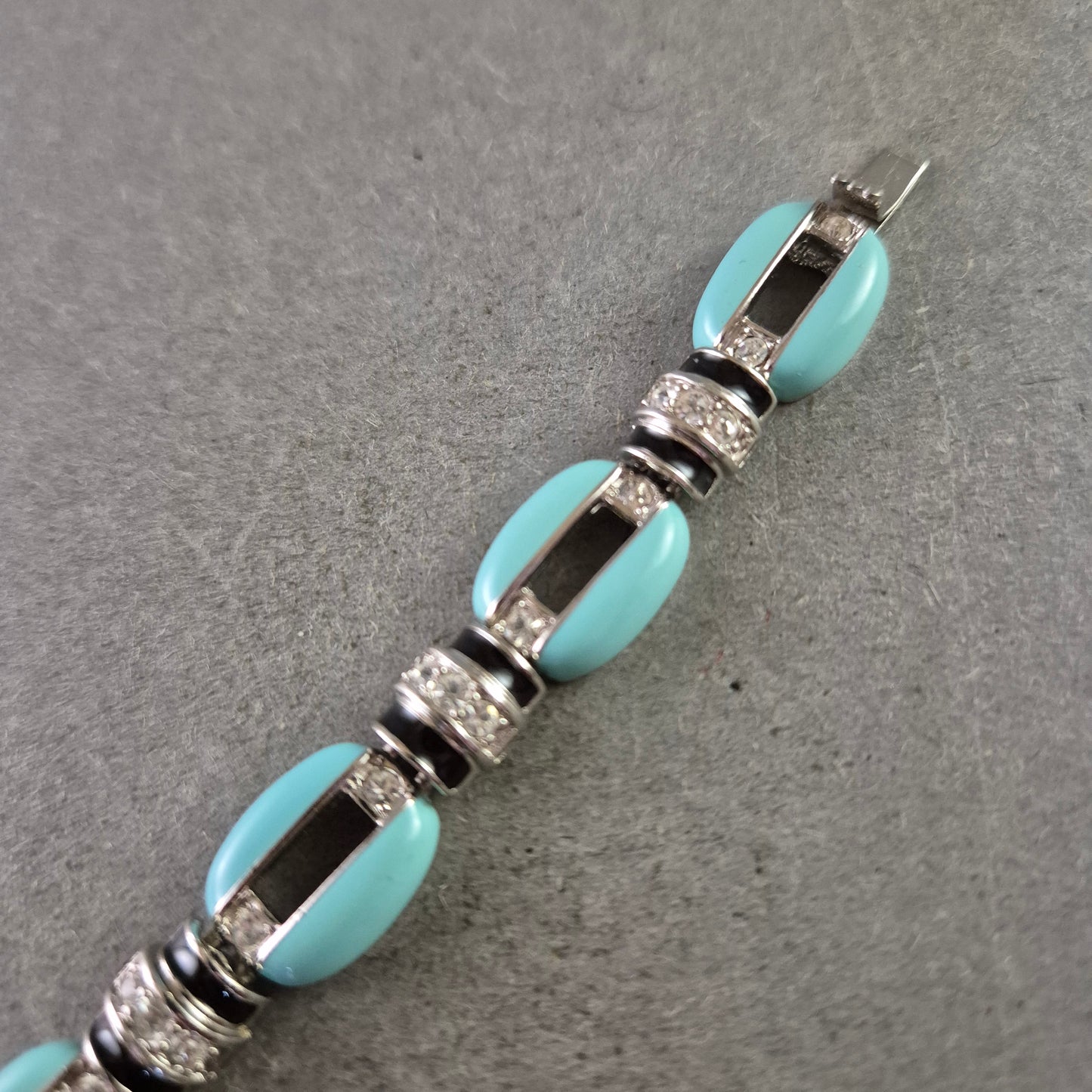 Elegantes Silberfarben Armband mit türkisfarbenen Elementen