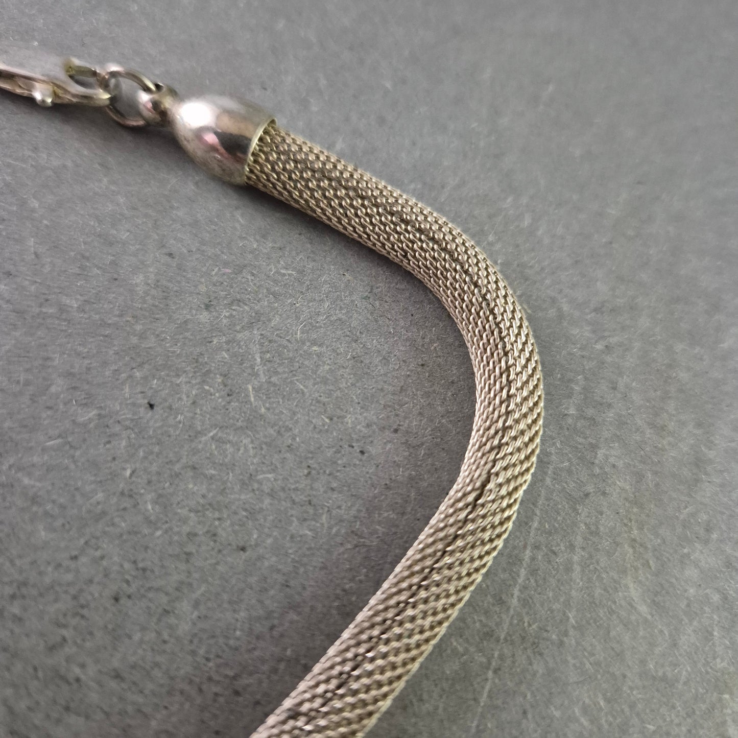 Silberfarbene Schlangen Kette – Klassisches Vintage Design