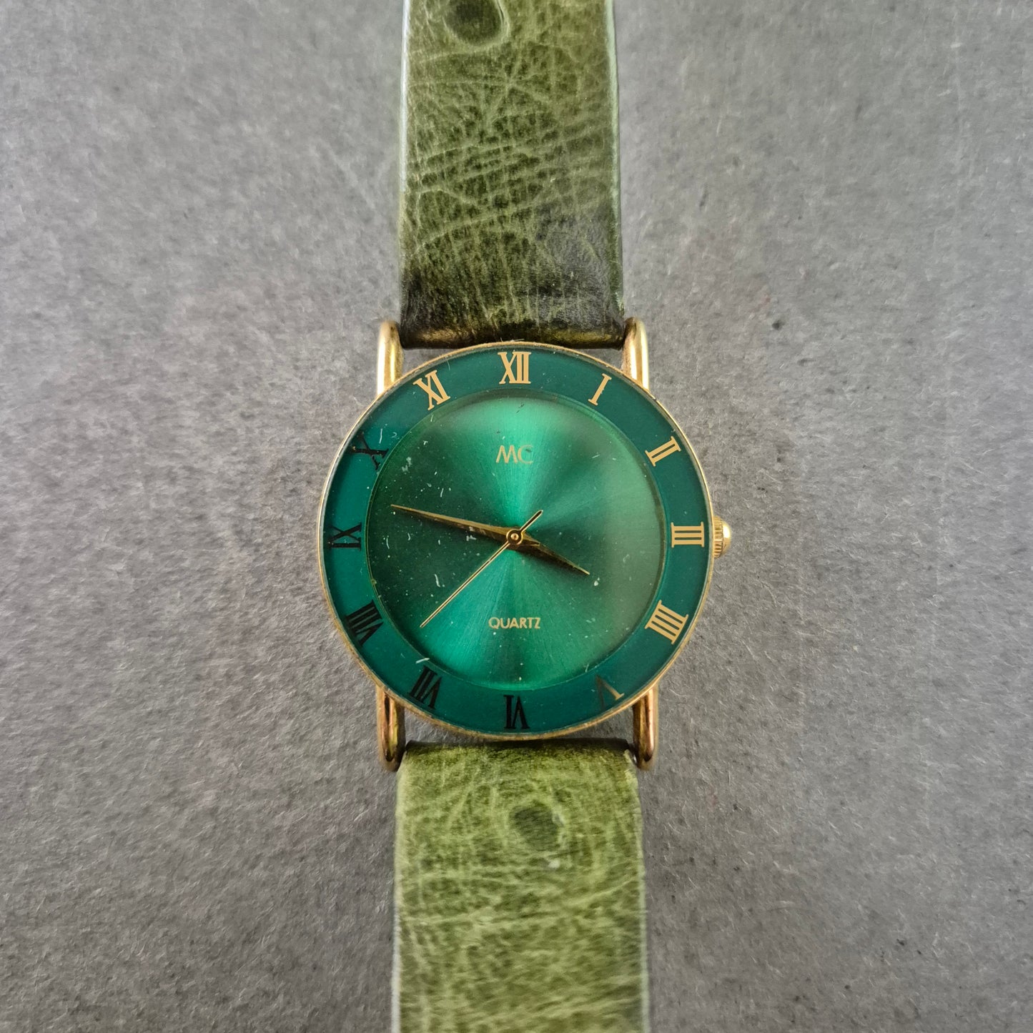 MC Damen Uhr – Quarzwerk mit grünem Lederarmband