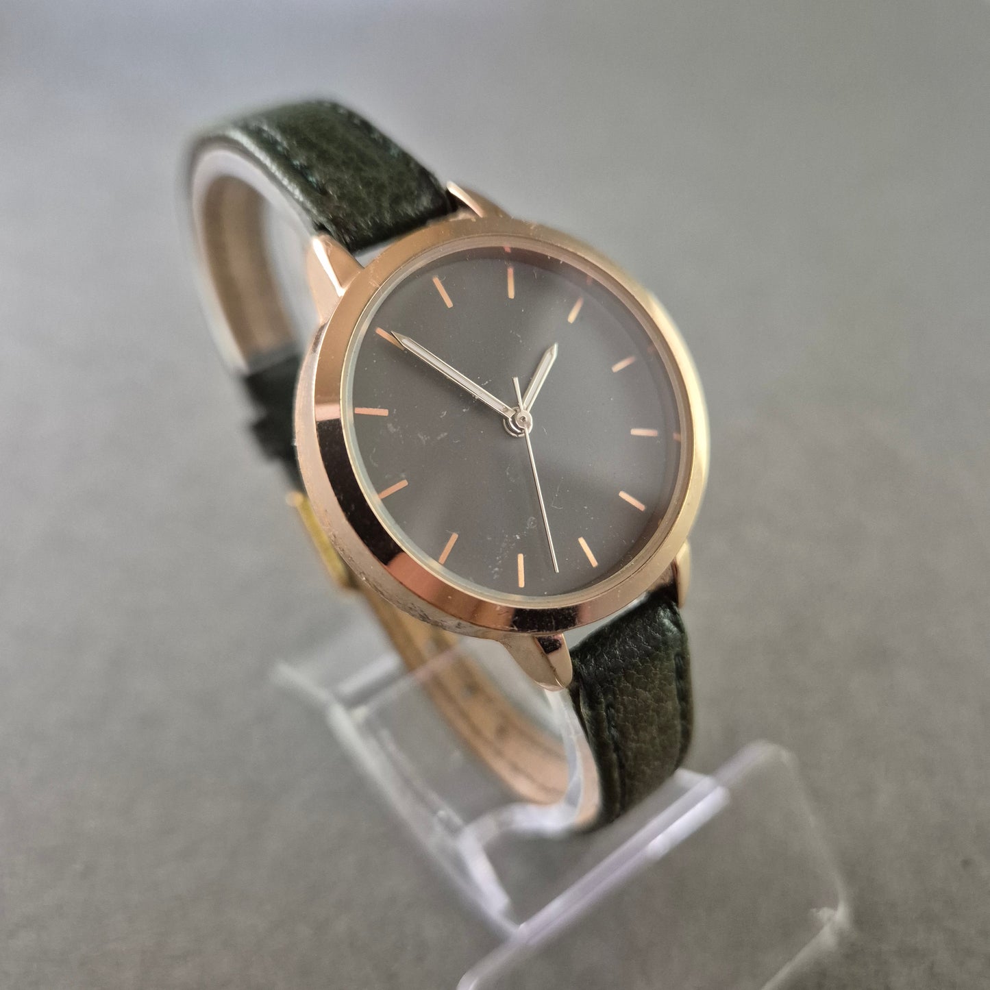 Bijou Brigitte Damen Uhr – Minimalistisches Design mit Lederarmband