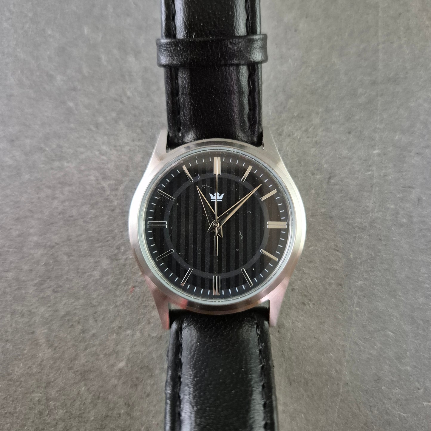 Sempre Herren Uhr – Schwarzes Zifferblatt mit Lederarmband