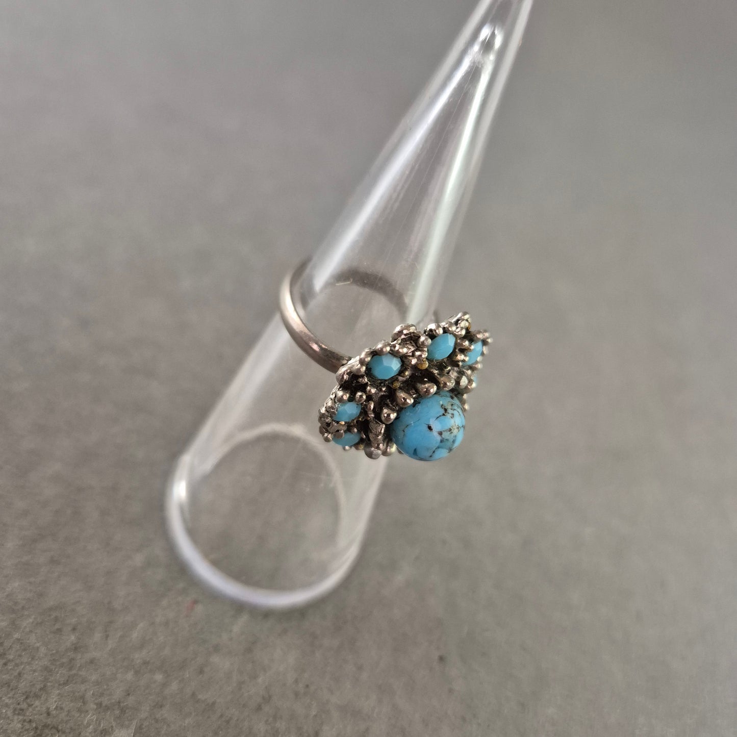 Vintage Ring – Silber mit türkisen Steinen