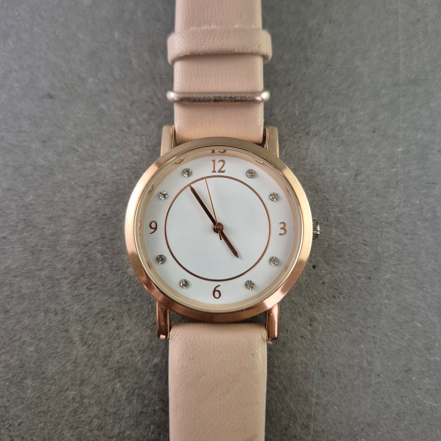 LBVYR Damen Uhr – Roségold mit Strass und Lederarmband