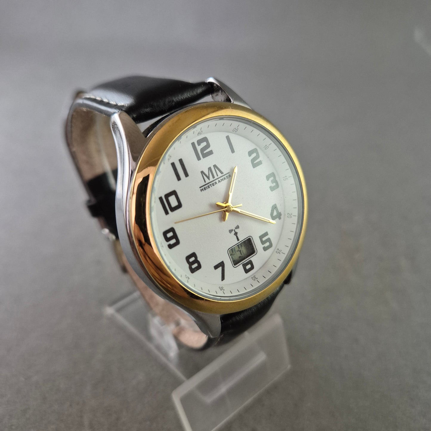 Meister Anker Herren Funkuhr – Lederarmband & Digitalanzeige