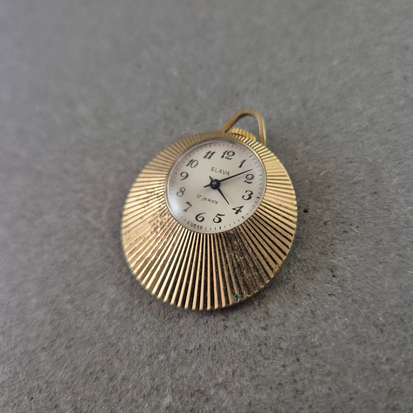 Slava Anhängeruhr – Vintage USSR Handaufzug 17 Jewels
