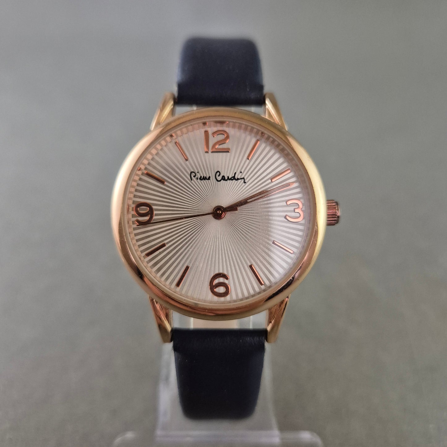 Pierre Cardin Damen Uhr – Elegantes klassisches Design