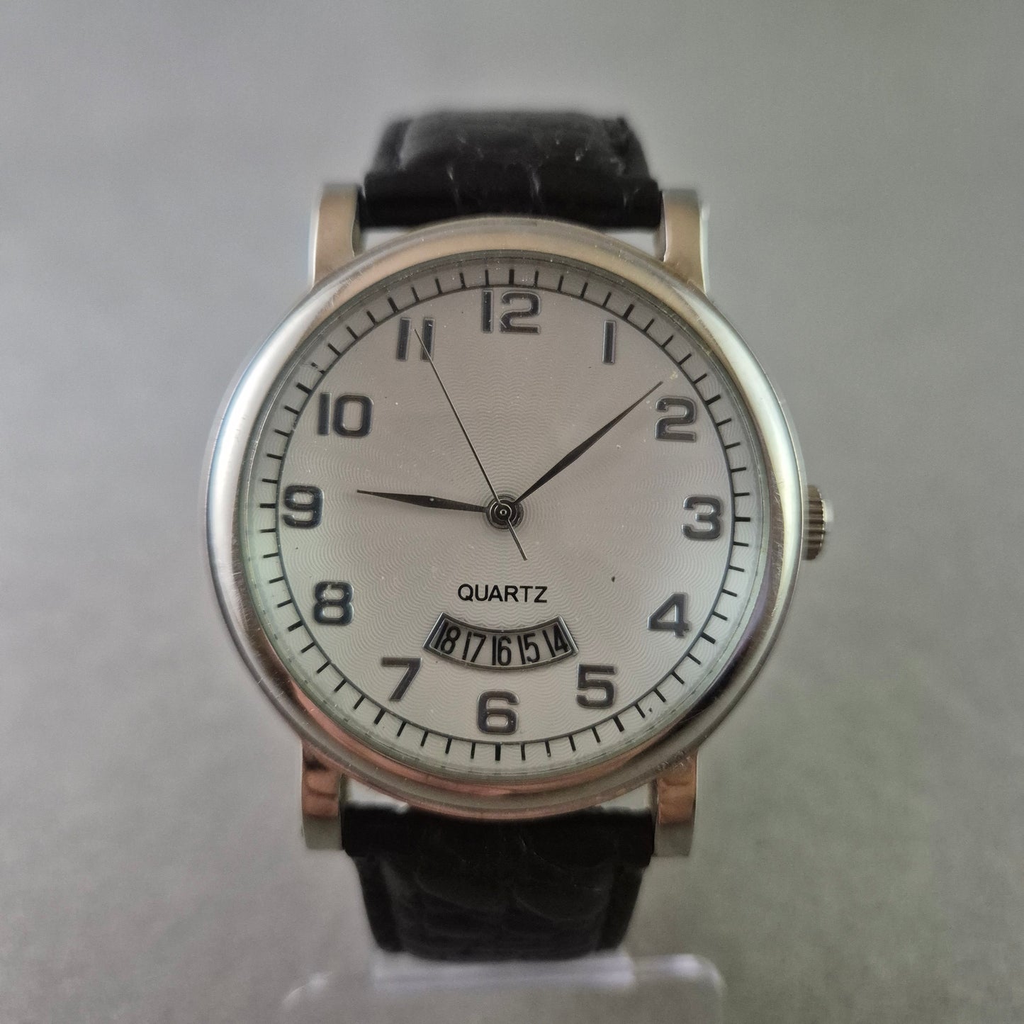 Klassische Herren Uhr – Weißes Zifferblatt mit Datumsanzeige