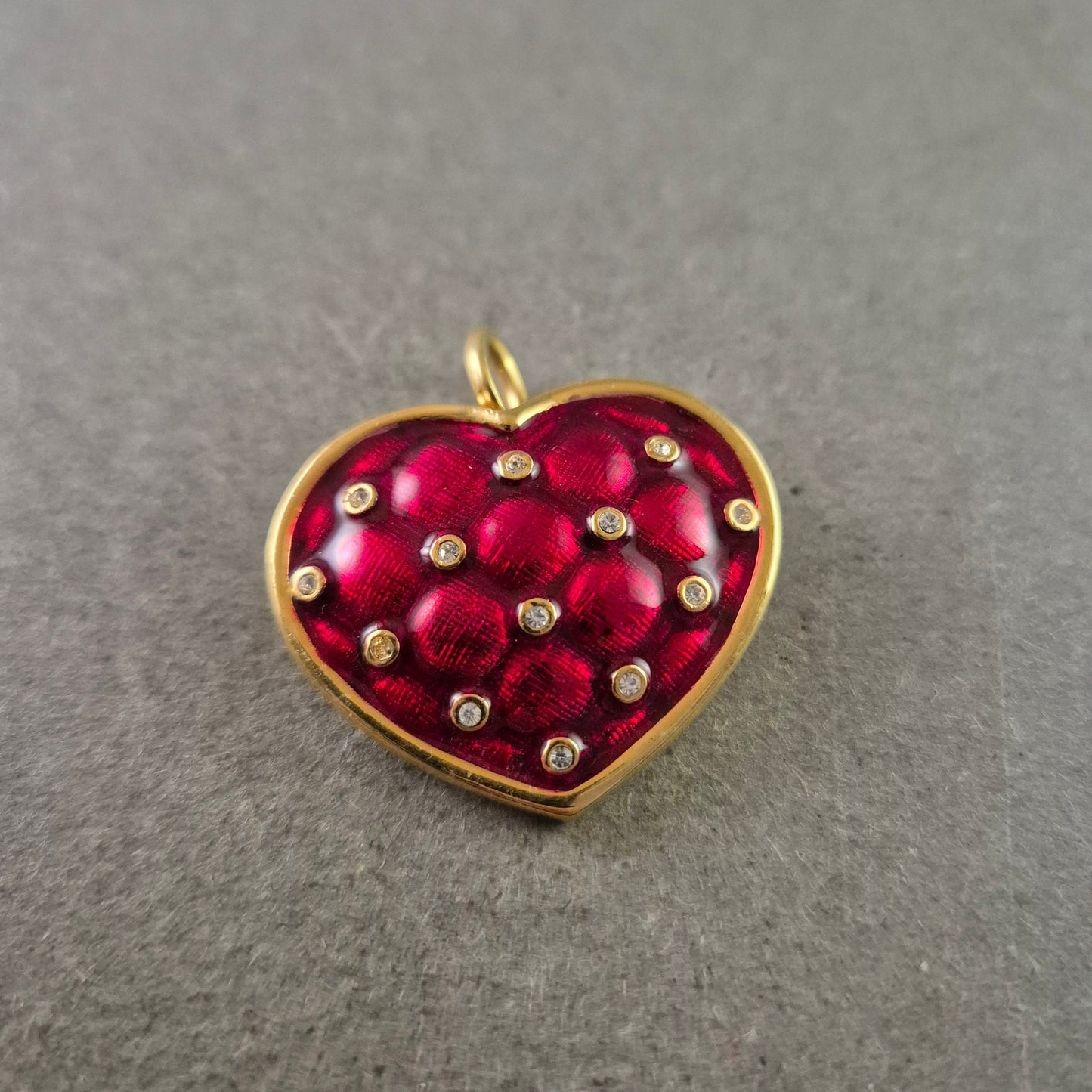 Herz Brosche/Anhänger – Rotes Emaille-Design mit Schmucksteinen