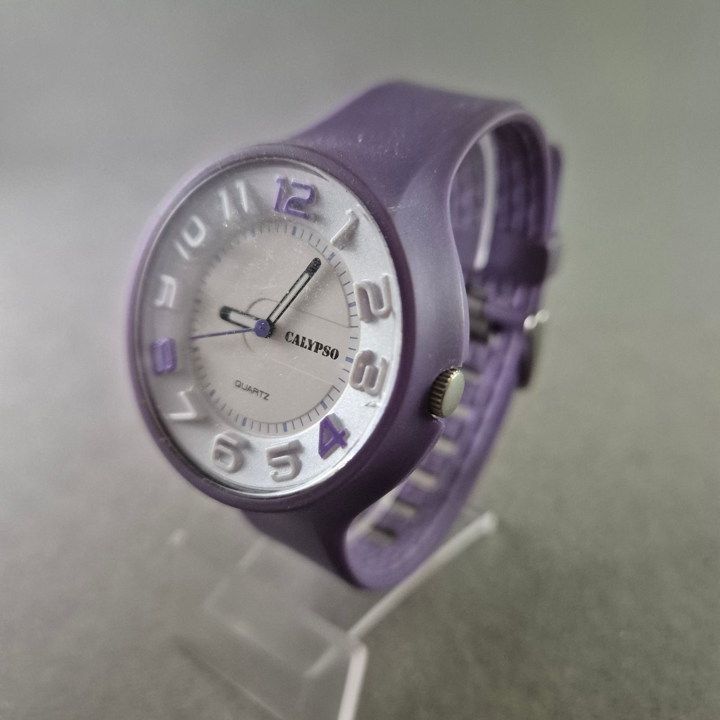 Calypso Damen Uhr – Lila Quarzarmbanduhr mit sportlichem Design