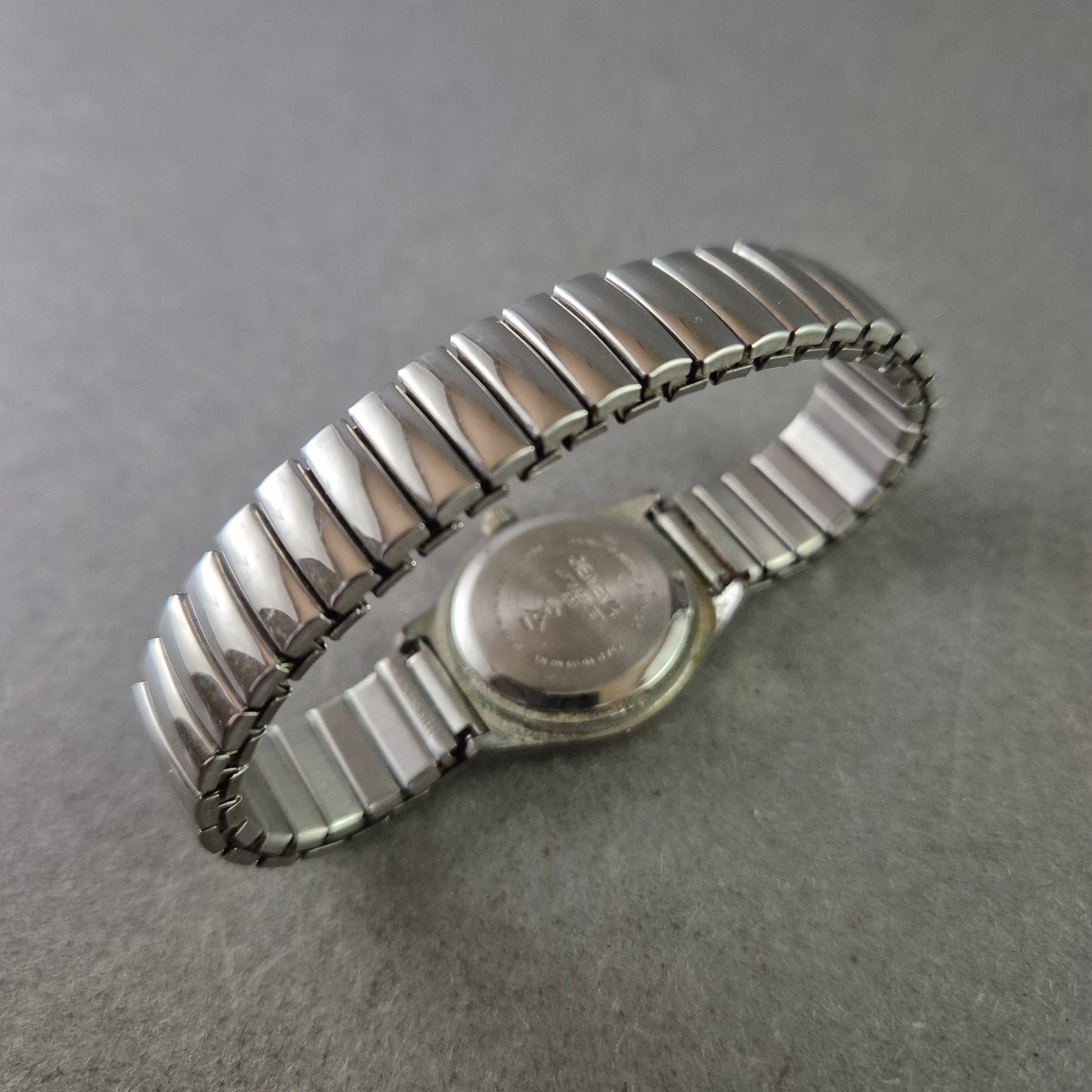 Luca Milano Damen Uhr – Edelstahl Quarzarmbanduhr mit Stretchband