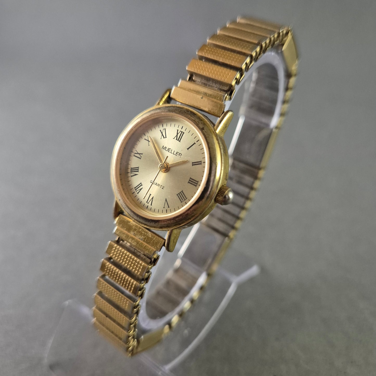 Mueller Damen Uhr – Vergoldete Quarzarmbanduhr mit römischen Ziffern