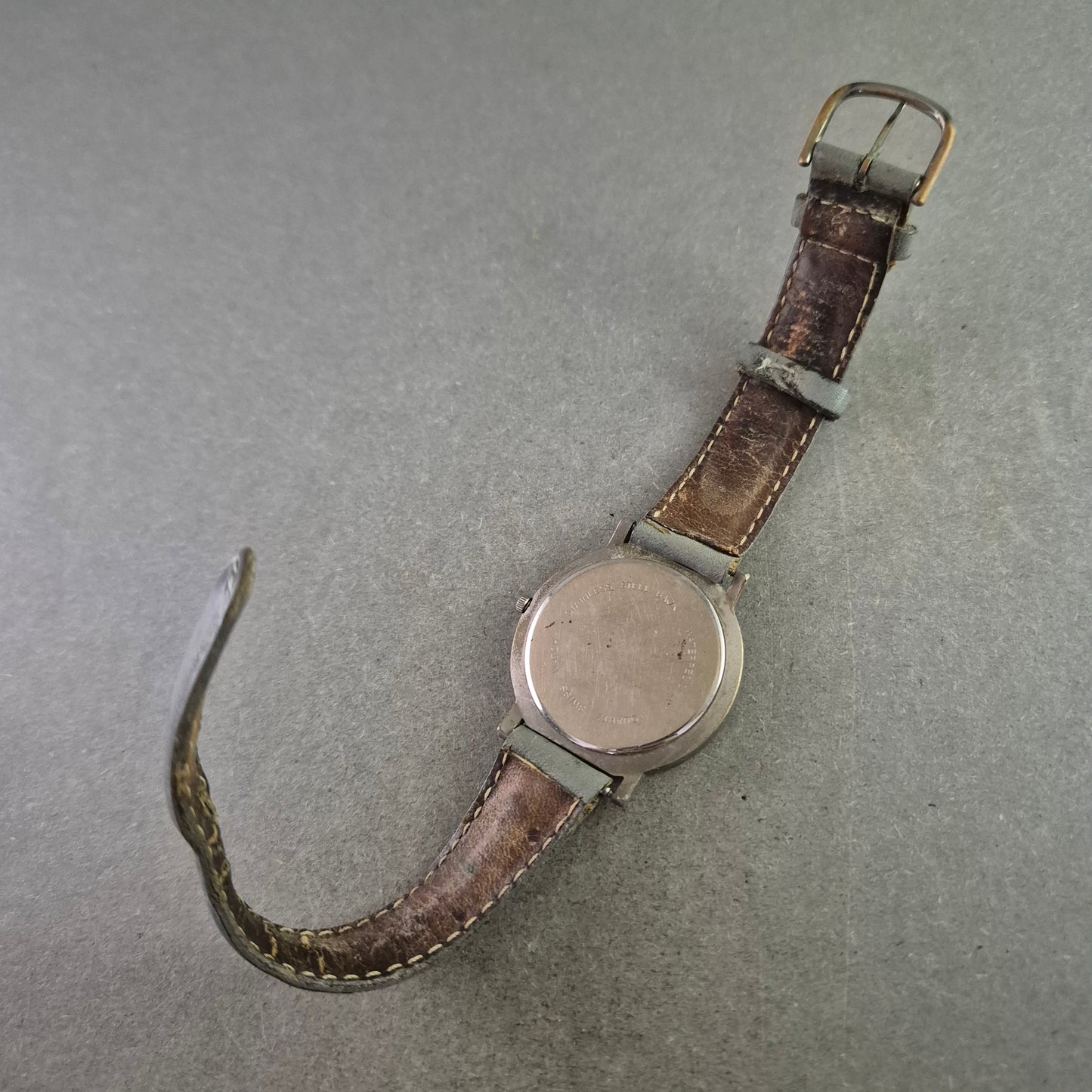 Minimalistische abart Herren Uhr – Schweizer Design mit Lederarmband