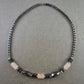 Hämatit Kette mit Rosenquarz – Edelsteinmix in harmonischem Design