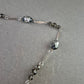 Glasperlen Kette in Grau Silber – Elegantes Design