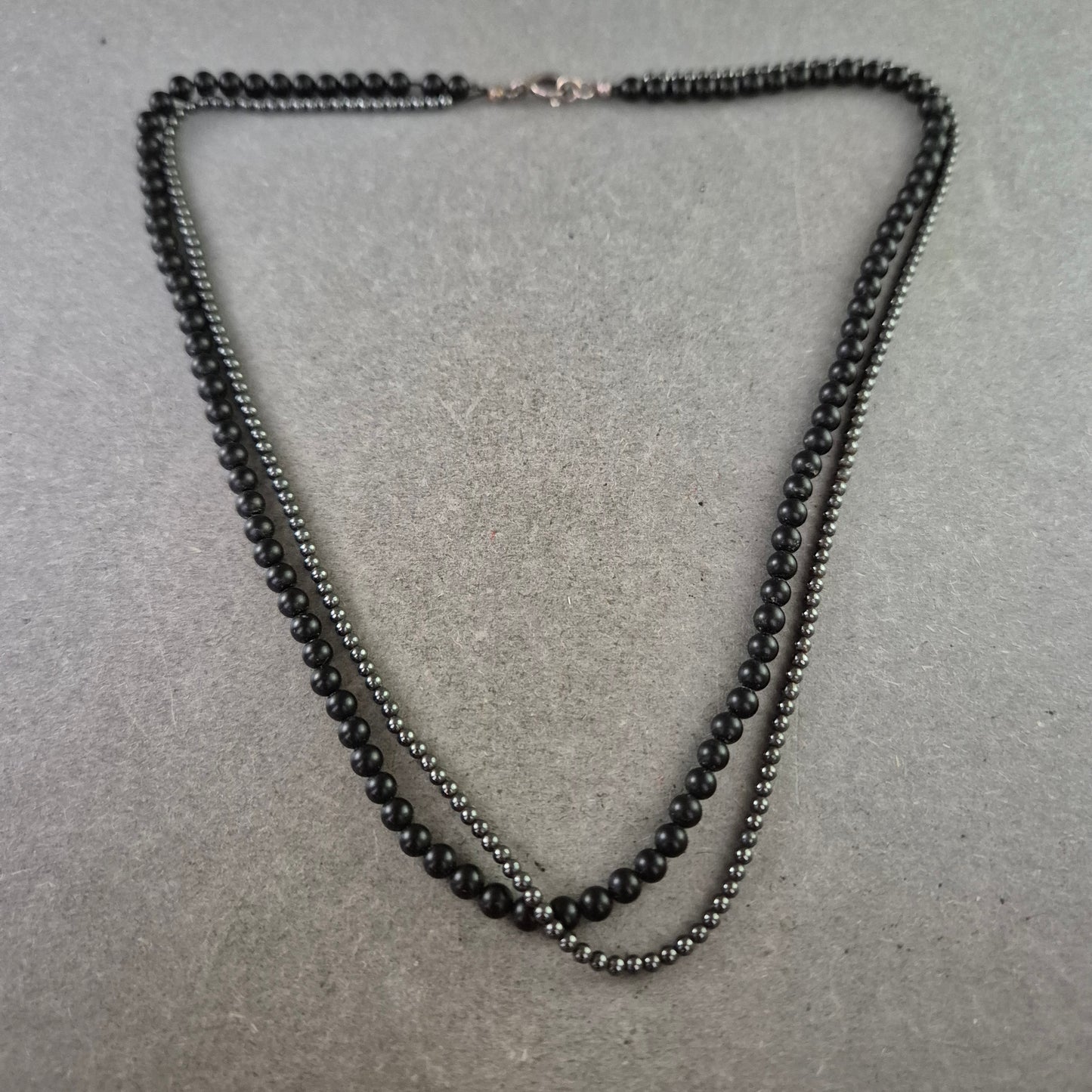 Doppelstrang Kette in Schwarz und Silberoptik – Eleganter Look